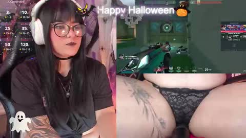 Snapshot of eterna_aura chatting on 10.30.25 Aura online show from 10.30.25