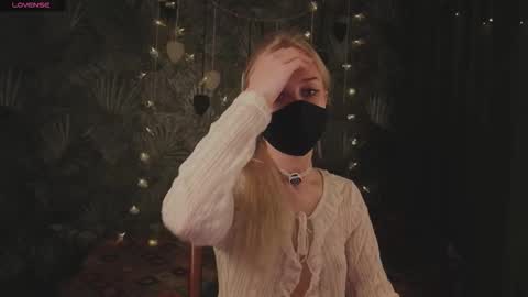 Snapshot of eternalophelia chatting on 03.15.26 Sophia online show from 03.15.26