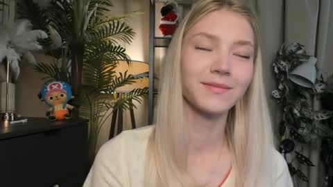 Snapshot of eternity_cuite chatting on 05.29.26 Natalie online show from 05.29.26