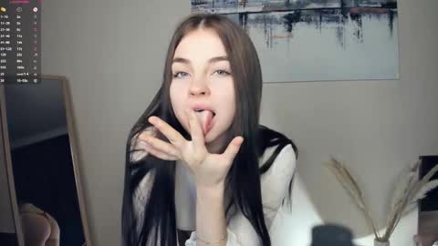 Mary online show from 11.30.25