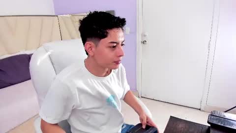 Snapshot of ethan12_ chatting on 06.14.26 ethan12_ online show from 06.14.26