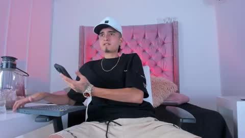 Ethan online show from 11.21.25