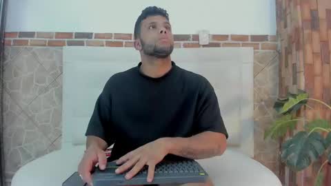 Snapshot of ethan_helmut chatting on 12.03.24 ethan helmut online show from 12.03.24