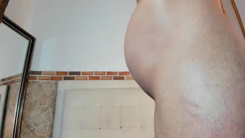 Snapshot of ethan_helmut chatting on 01.05.25 ethan helmut online show from 01.05.25