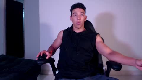Snapshot of ethan_noir chatting on 05.31.26 Ethan Noir online show from 05.31.26