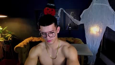 ETHAN RODGERS online show from 10.29.25