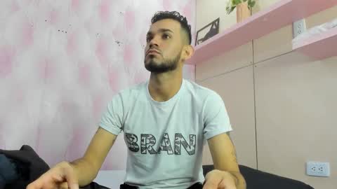 Snapshot of ethangrey_ chatting on 02.17.26 Ethan Grey online show from 02.17.26