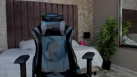 ethanlowell online show from 11.09.25