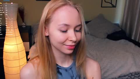 Kira and Kamila online show from 03.12.25