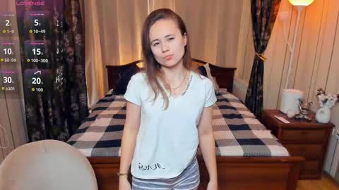 Kira and Kamila online show from 10.11.25