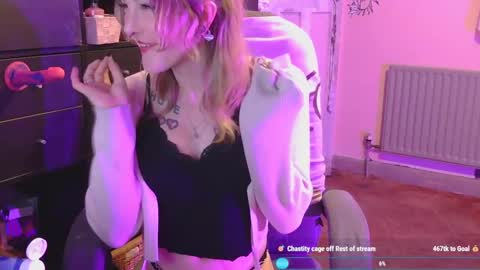 eughelynn online show from 01.14.25