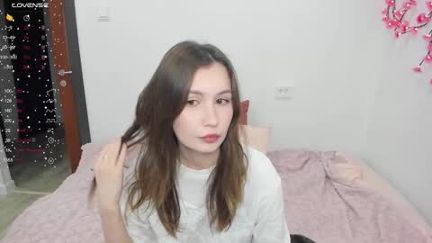 Snapshot of eumomino chatting on 02.17.26 Veronica Tiia Lilith left to right online show from 02.17.26