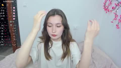 Snapshot of eumomino chatting on 02.19.26 Veronica Tiia Lilith left to right online show from 02.19.26