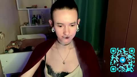 Snapshot of eunabiddlecome chatting on 04.24.26 Kate online show from 04.24.26