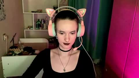 Snapshot of eunabiddlecome chatting on 05.11.26 Kate online show from 05.11.26