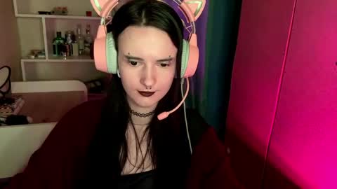 Snapshot of eunabiddlecome chatting on 05.21.26 Kate online show from 05.21.26