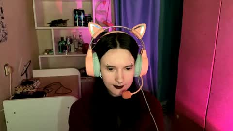 Snapshot of eunabiddlecome chatting on 05.28.26 Kate online show from 05.28.26