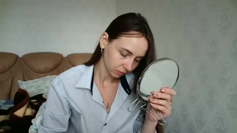 eva00186 online show from 10.27.25