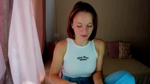 Snapshot of eva_aaaa chatting on 09.10.25 eva_aaaa online show from 09.10.25