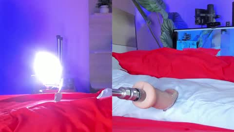 Snapshot of eva_blondee chatting on 12.31.24 Eva online show from 12.31.24