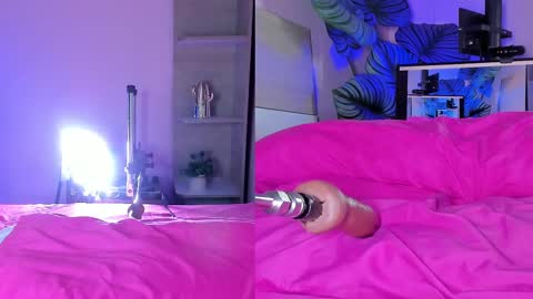 Snapshot of eva_blondee chatting on 02.23.25 Eva online show from 02.23.25