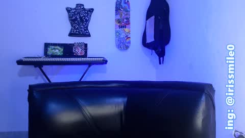 Iris Smile  independent model online show from 01.28.25