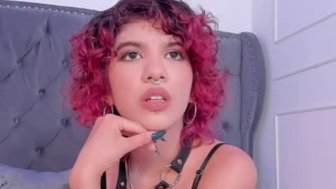 Eva  online show from 04.28.26