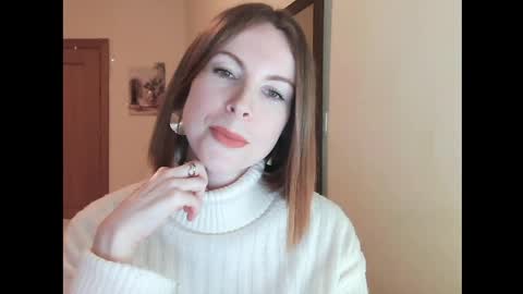 Snapshot of eva_cutesmile chatting on 04.08.26 Eva online show from 04.08.26