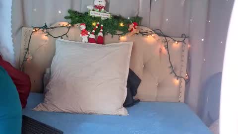 eva delight online show from 11.21.25