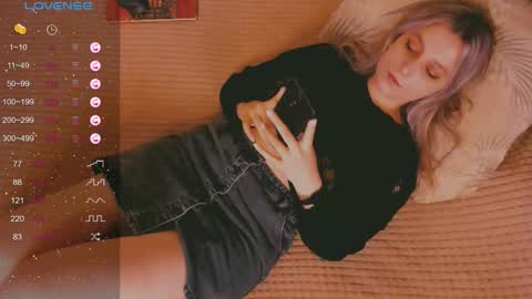 Snapshot of eva_gloss chatting on 01.16.26 Eva online show from 01.16.26