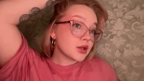 eva_kittenn online show from 09.22.25