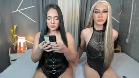 Snapshot of eva_la_queen_ chatting on 11.12.25 Eva online show from 11.12.25