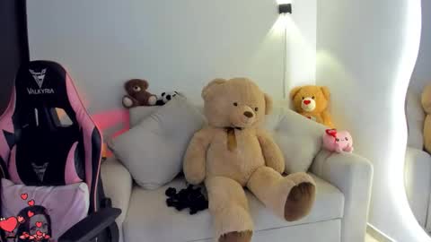 Snapshot of eva_lee18 chatting on 03.08.26 Eva online show from 03.08.26