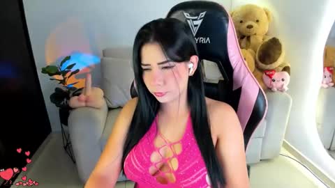 Snapshot of eva_lee18 chatting on 03.19.26 Eva online show from 03.19.26