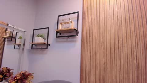 Snapshot of eva_macalliter chatting on 12.20.24 Angelinne online show from 12.20.24