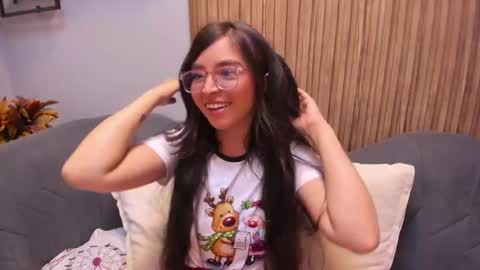 Snapshot of eva_macalliter chatting on 12.24.24 Angelinne online show from 12.24.24