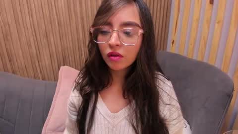 Snapshot of eva_macalliter chatting on 02.07.25 Angelinne online show from 02.07.25