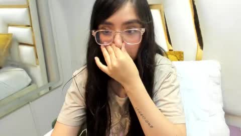 Snapshot of eva_macalliter chatting on 03.09.25 Angelinne online show from 03.09.25