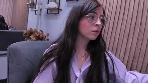 Snapshot of eva_macalliter chatting on 09.17.25 Angelinne online show from 09.17.25