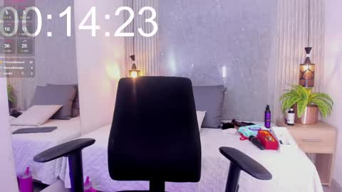 Snapshot of eva_milfxxx chatting on 06.05.26 eva online show from 06.05.26