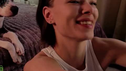 Snapshot of eva_natsumi chatting on 12.14.25 Eva online show from 12.14.25