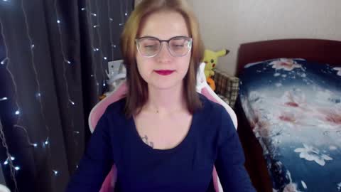 Snapshot of eva_orchid chatting on 01.08.25 Eva online show from 01.08.25