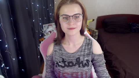 Snapshot of eva_orchid chatting on 01.11.25 Eva online show from 01.11.25