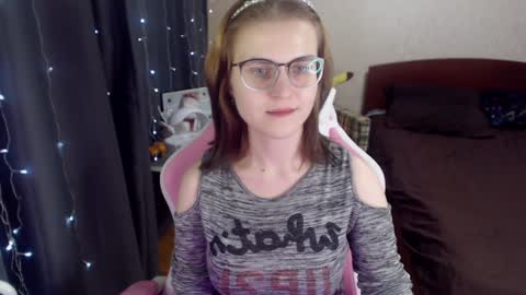 Snapshot of eva_orchid chatting on 01.12.25 Eva online show from 01.12.25