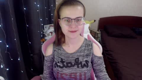 Snapshot of eva_orchid chatting on 01.14.25 Eva online show from 01.14.25