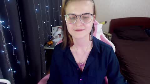 Snapshot of eva_orchid chatting on 01.16.25 Eva online show from 01.16.25