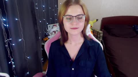 Snapshot of eva_orchid chatting on 01.17.25 Eva online show from 01.17.25