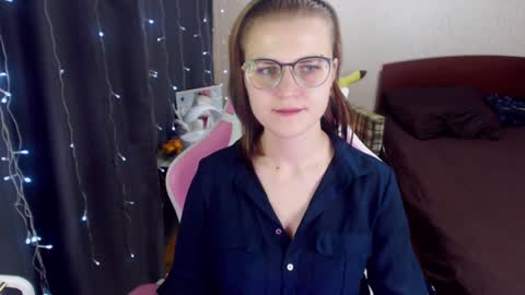 Snapshot of eva_orchid chatting on 01.18.25 Eva online show from 01.18.25