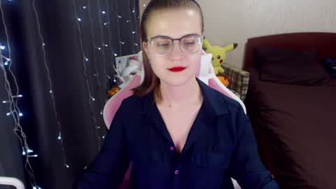 Snapshot of eva_orchid chatting on 01.19.25 Eva online show from 01.19.25