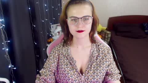 Snapshot of eva_orchid chatting on 01.25.25 Eva online show from 01.25.25